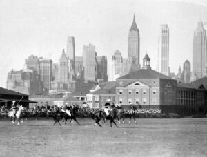 Les gratte-ciels de New York témoignent du match entre les équipes de West Point et Princeton.