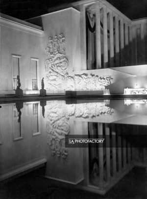 Reflets, Palais du Trocadéro, Paris.