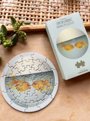 LOVE IN A BUBBLE - MINI PUZZLE